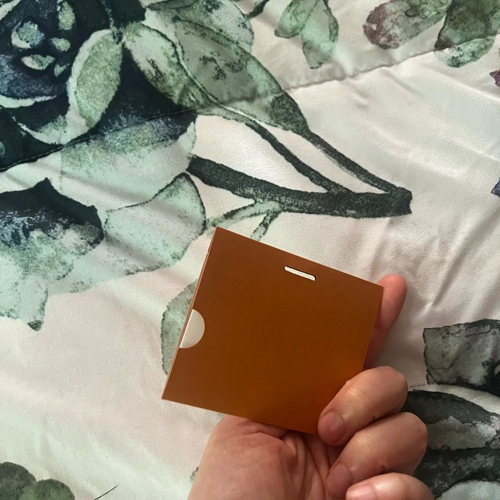 Louis Vuitton‎ gift tag